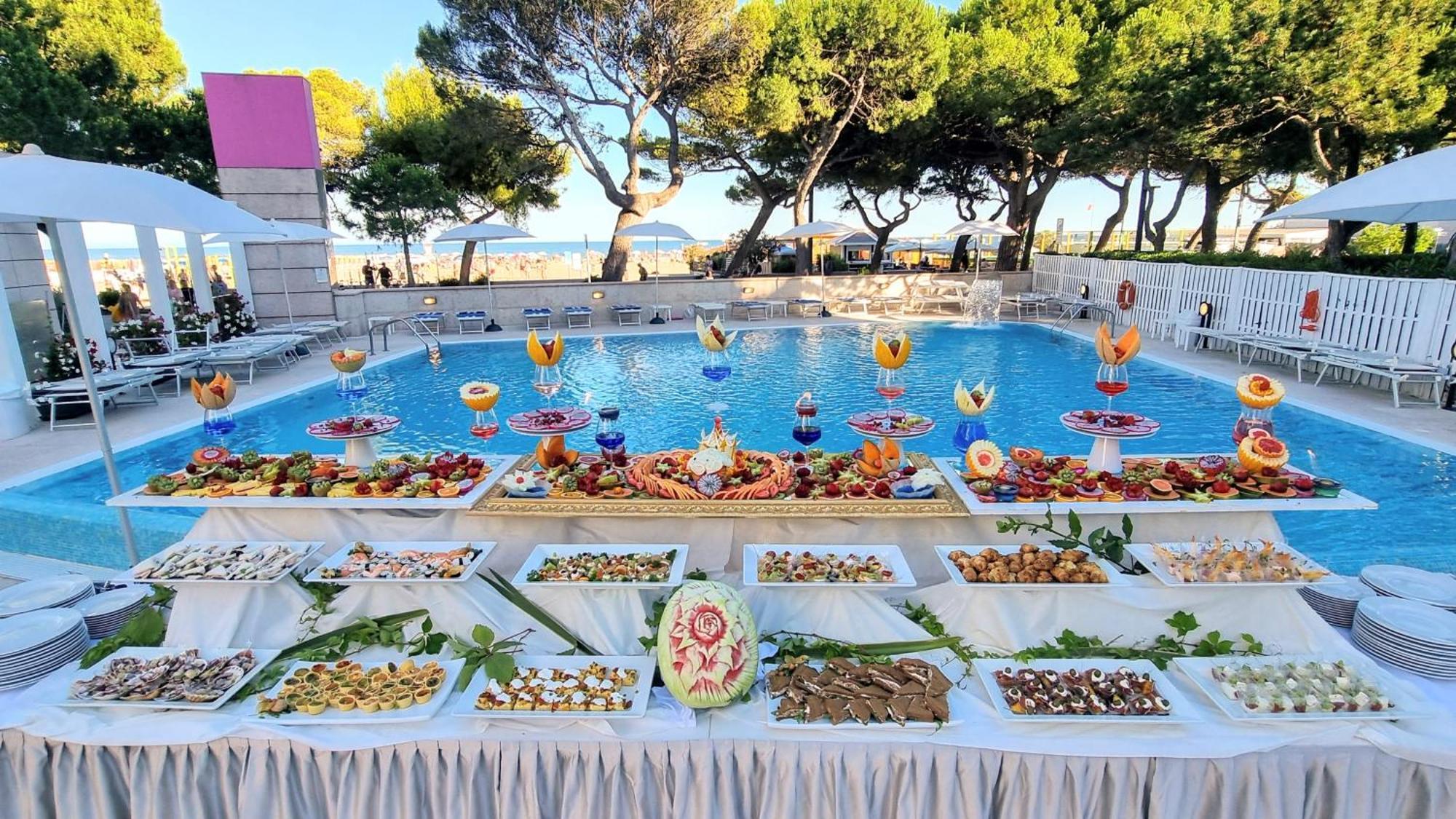 Hotel Bristol Lignano Sabbiadoro Kültér fotó