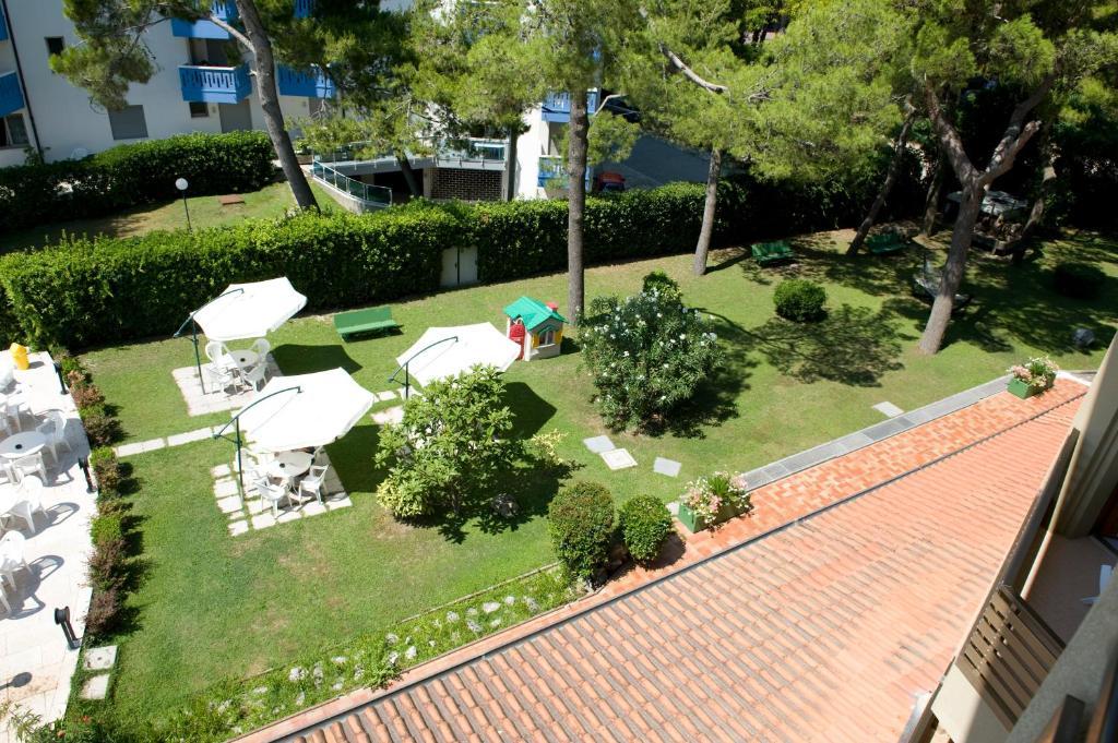 Hotel Bristol Lignano Sabbiadoro Kültér fotó