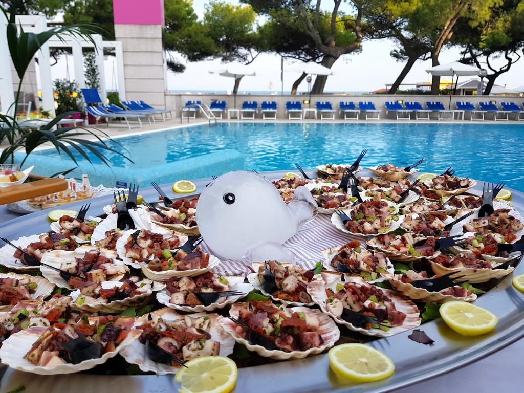 Hotel Bristol Lignano Sabbiadoro Kültér fotó
