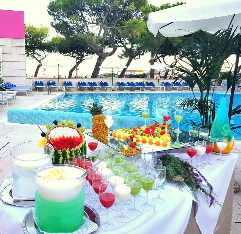 Hotel Bristol Lignano Sabbiadoro Kültér fotó